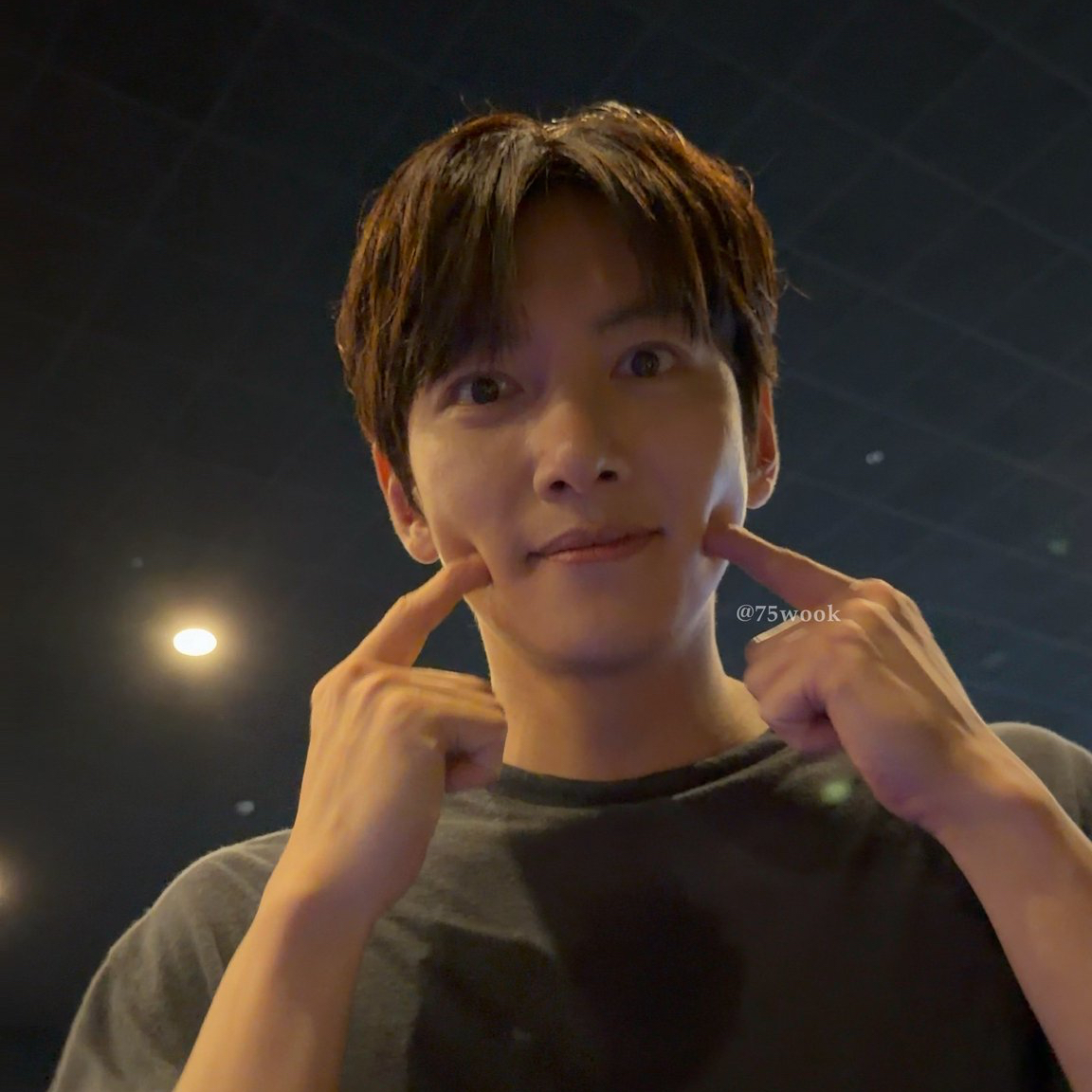 Behind-the-scenes cut of Ji Changwook