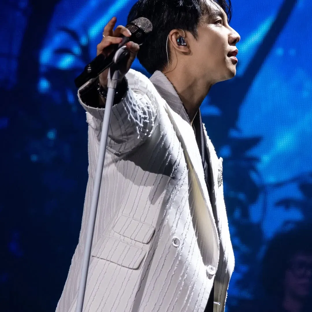 Foto terbaru dari Lee Seunggi