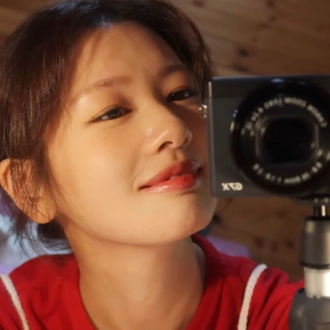 A moment captured by a fan of Jung Somin