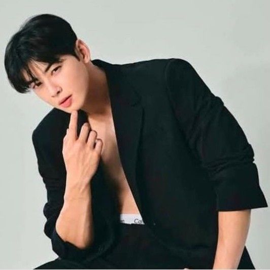 Momen yang diabadikan oleh penggemar Cha Eunwoo