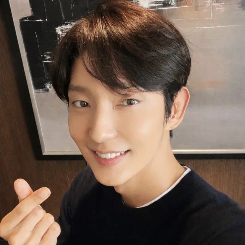 Behind-the-scenes cut of Lee Joongi