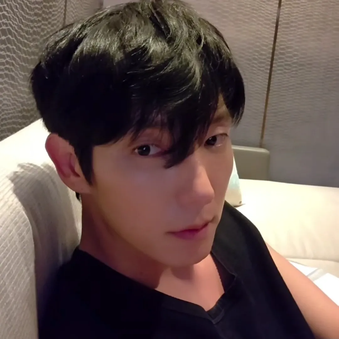이준기 최근 활동샷