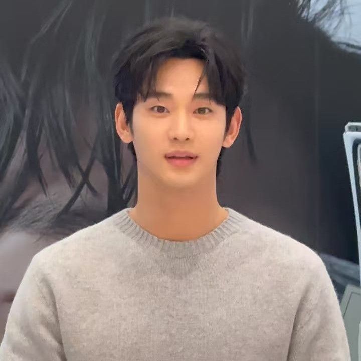 Latest photo of Kim Soohyun