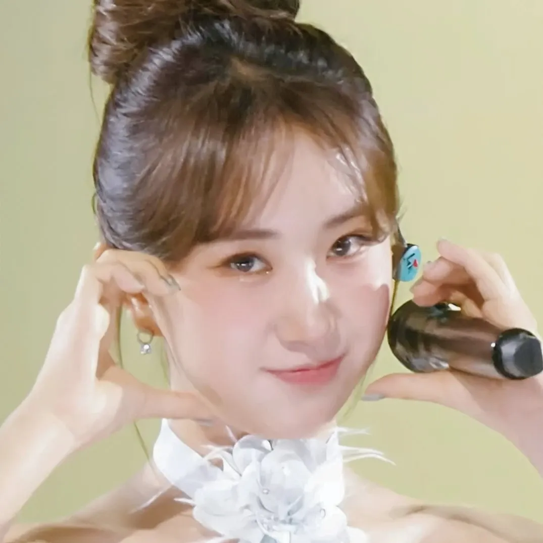 Foto terbaru dari Jeon Yujin