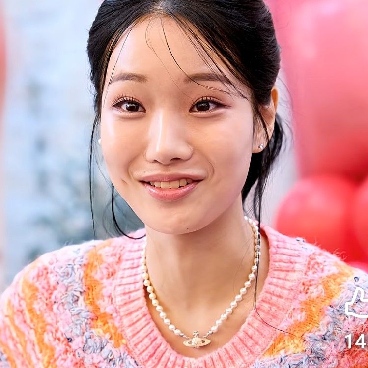 A moment captured by a fan of Kim Soyeon (2004)