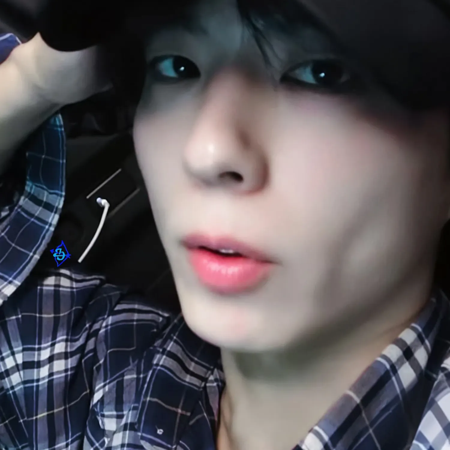 Behind-the-scenes cut of Park Bogum
