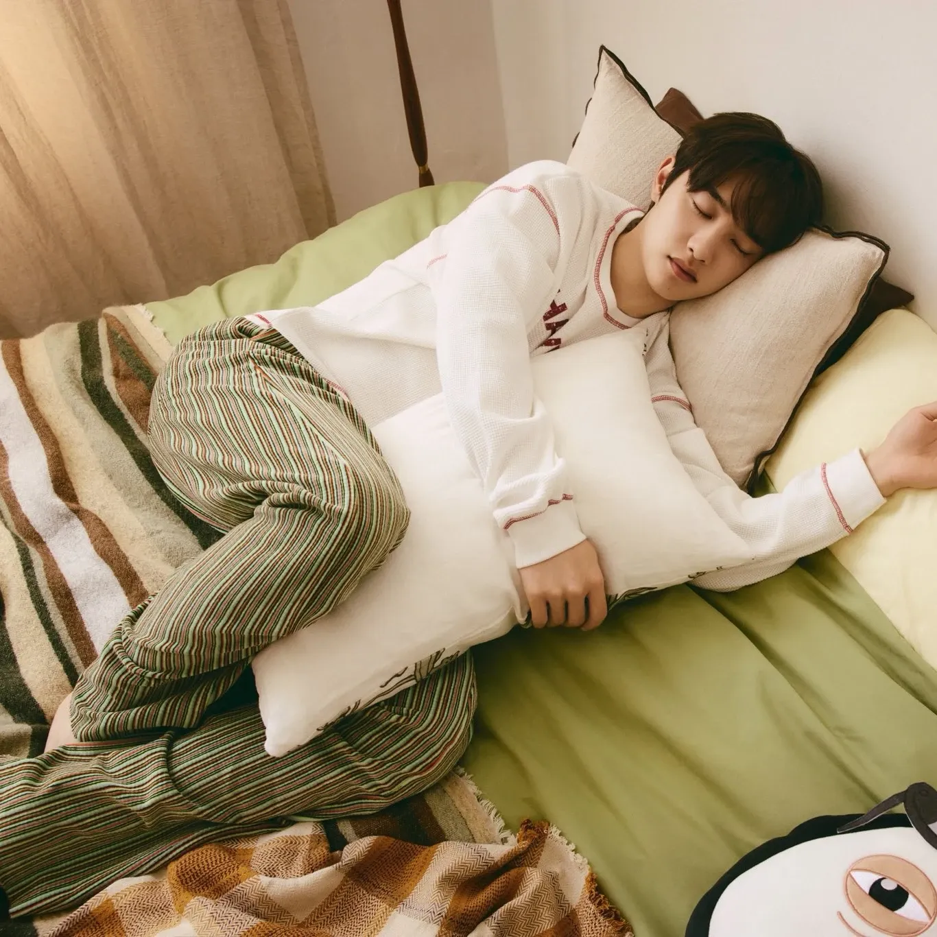 Cuplikan di balik layar dari Doh Kyungsoo (D.O.)
