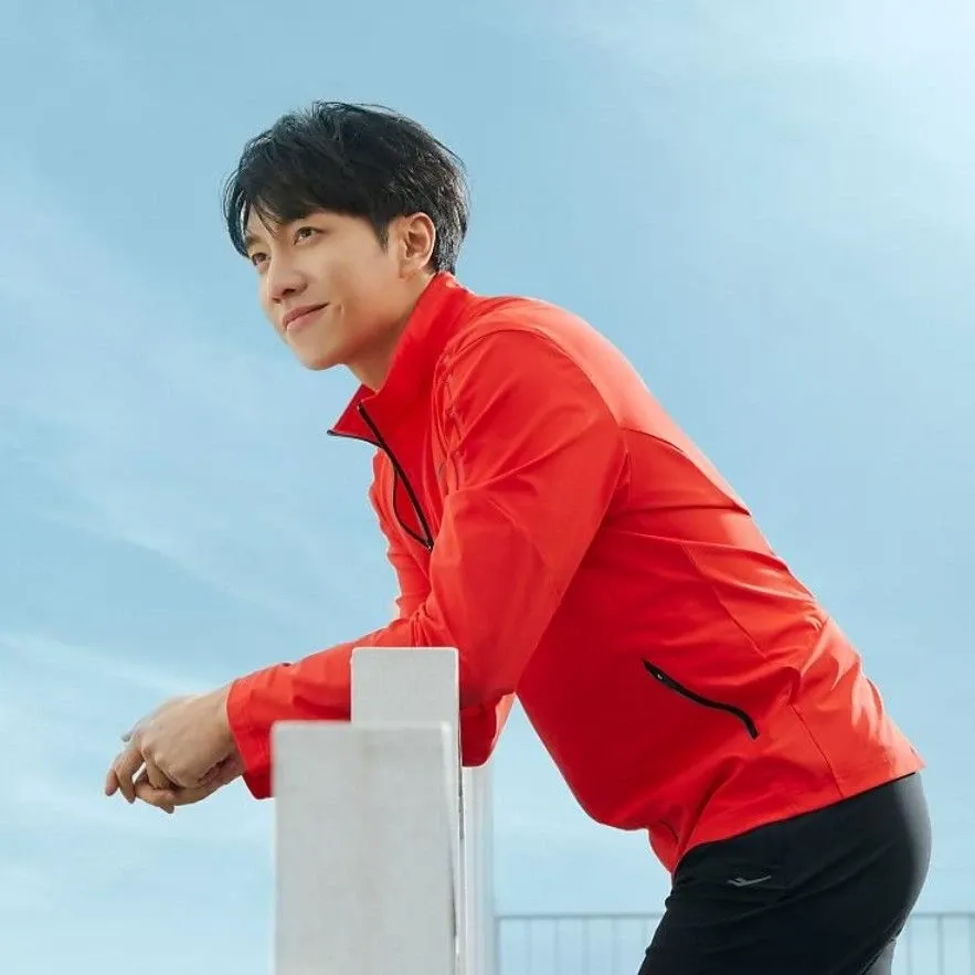 Momen yang diabadikan oleh penggemar Lee Seunggi