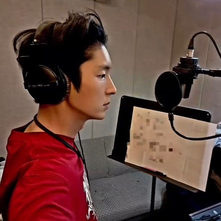 Recent activity shot of Lee Joongi