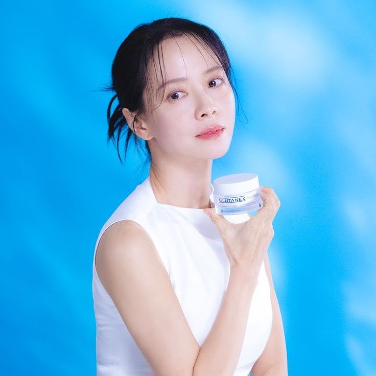 Behind-the-scenes cut of Song Jihyo