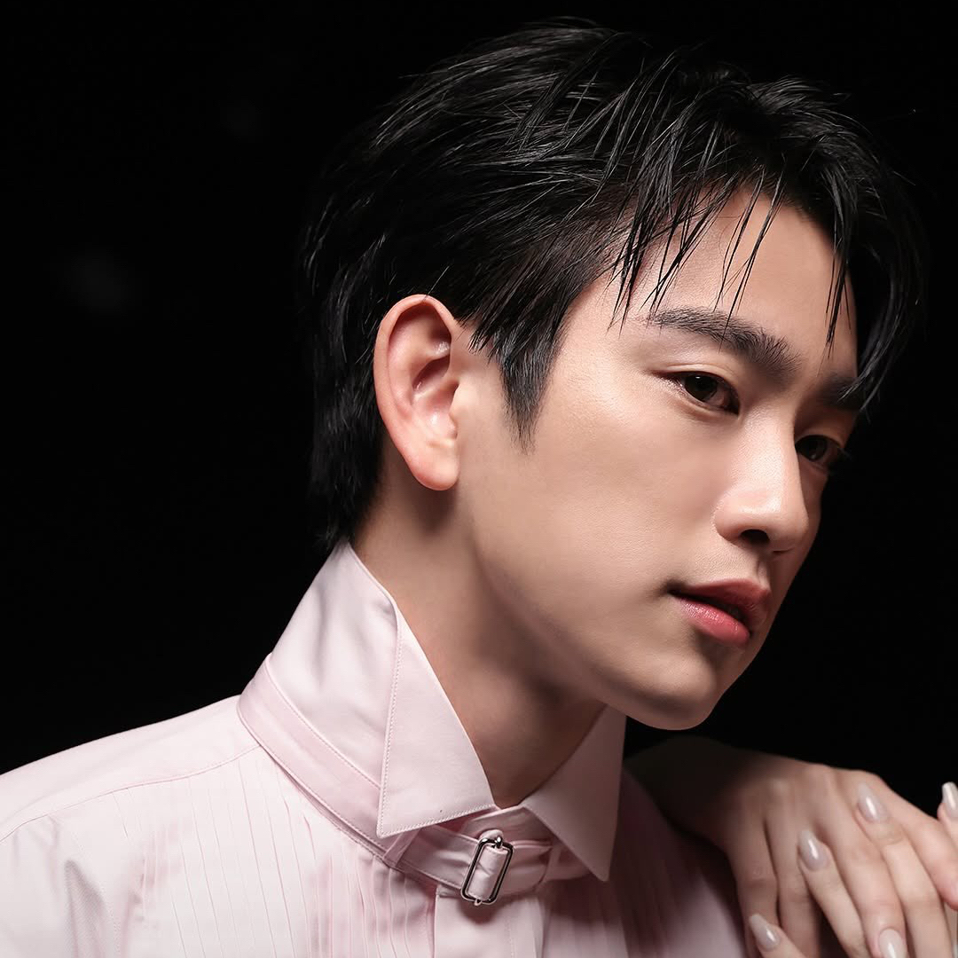 Latest photo of Park Jinyoung