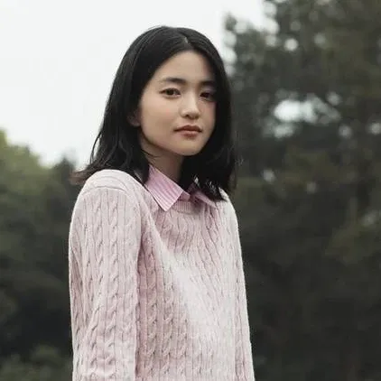 Behind-the-scenes cut of Kim Taeri