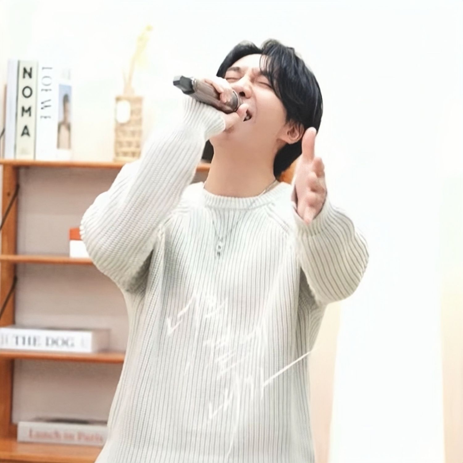 Foto kegiatan terbaru dari Lee Seunggi