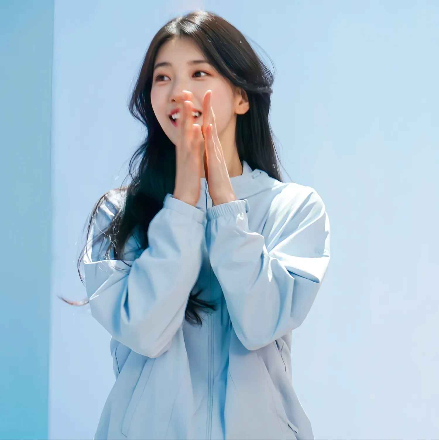 Latest photo of Bae Suzy