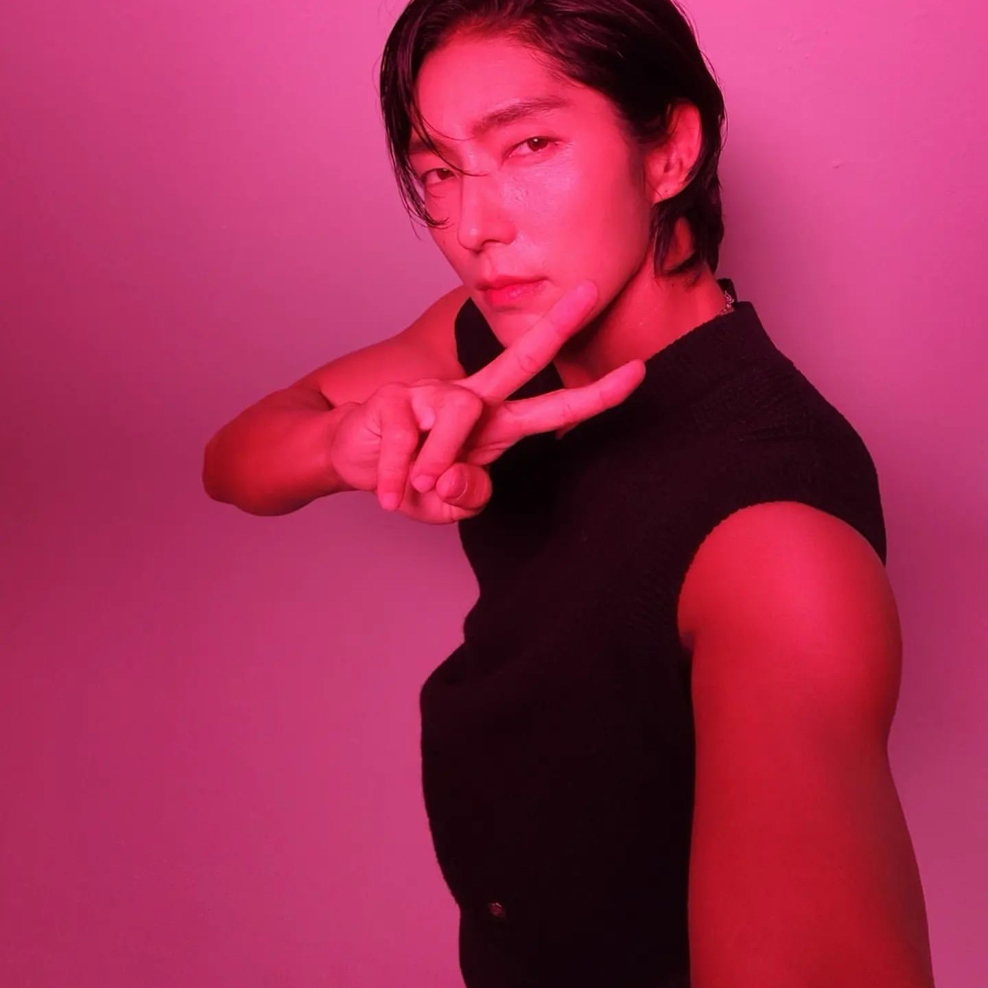 Behind-the-scenes cut of Lee Joongi