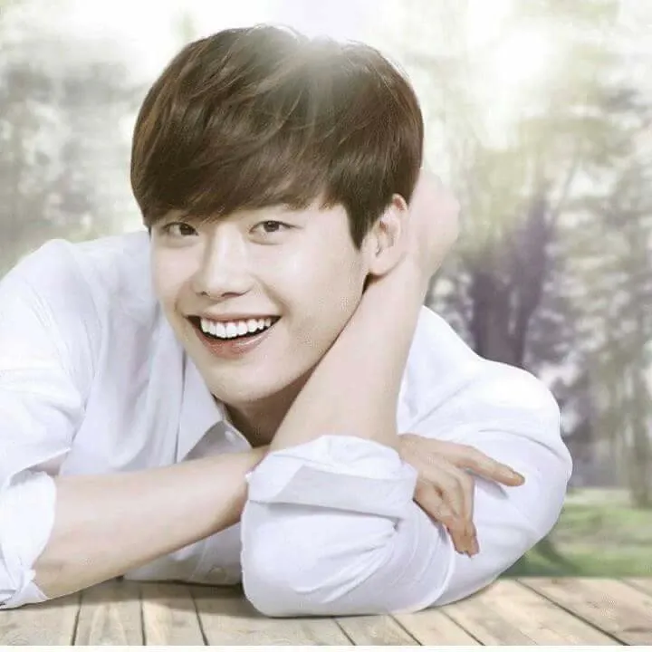 Foto terbaru dari Lee Jongsuk