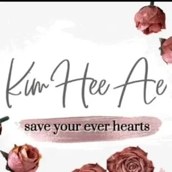 A moment captured by a fan of Kim Heeae