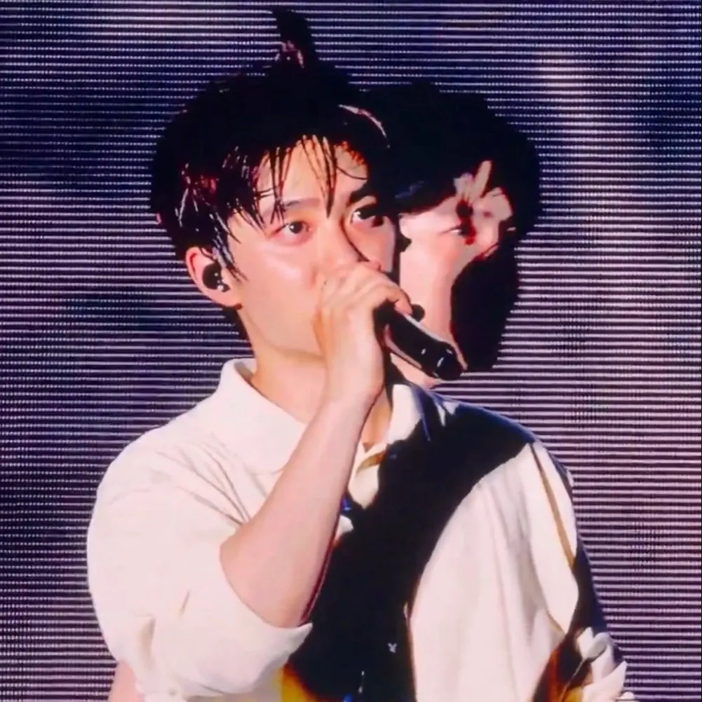 粉丝拍下的都暻秀 (D.O.)瞬间