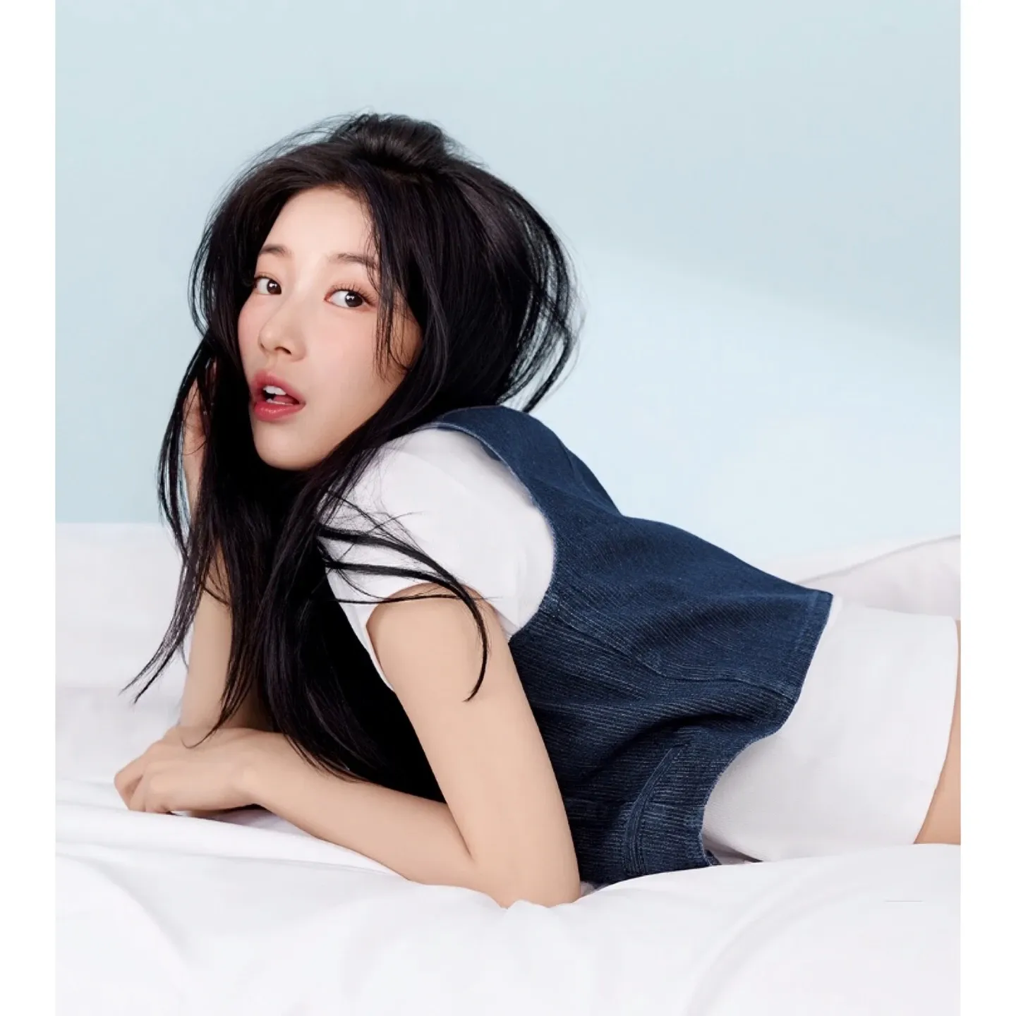 Recent activity shot of Bae Suzy