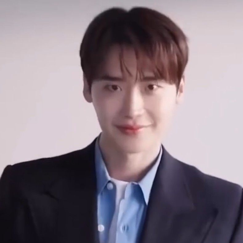 粉絲拍下的李鍾碩瞬間