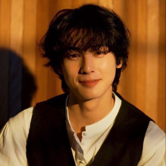 Latest photo of Cha Eunwoo