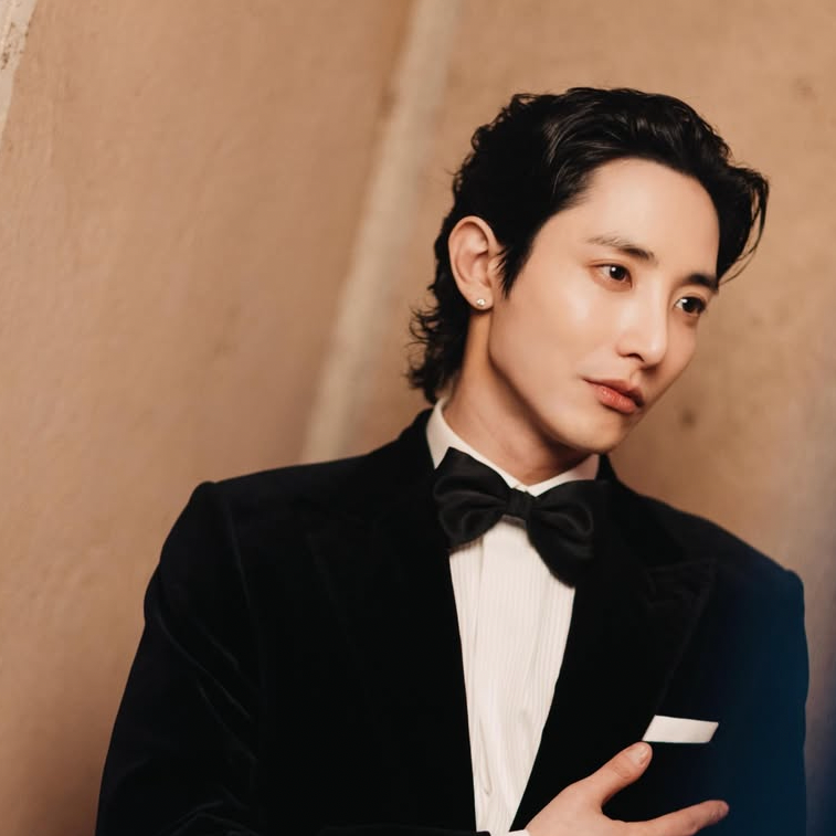 李洙赫的最新照片