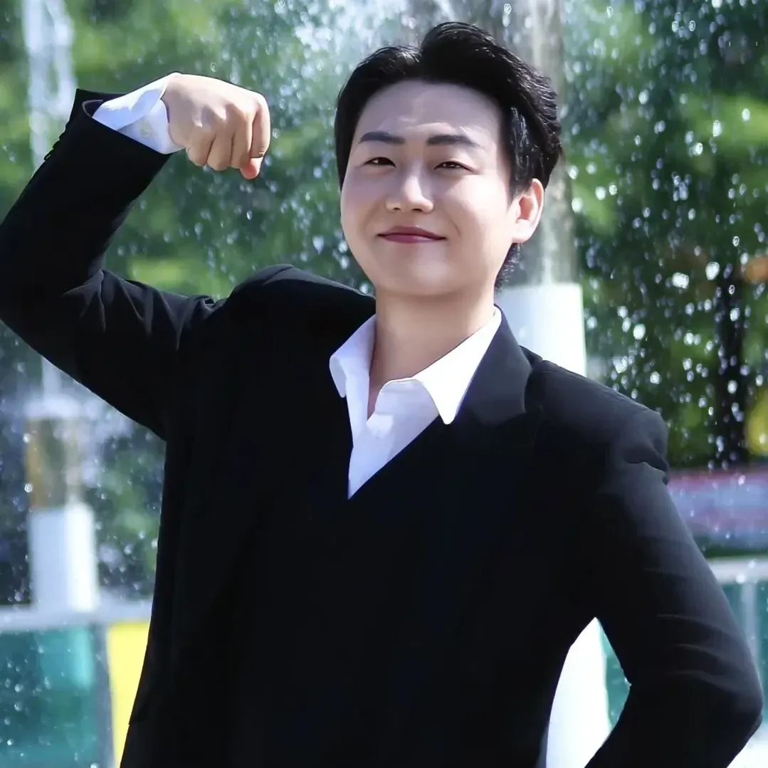 Behind-the-scenes cut of Min Soohyun