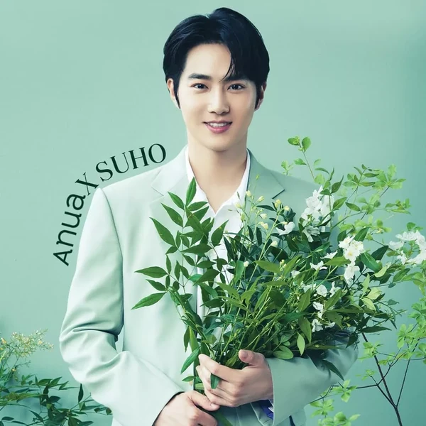 Today’s standout profile photo of Suho on Choeaedol Celeb