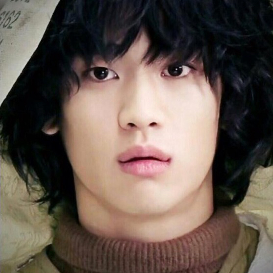 Recent activity shot of Kim Soohyun