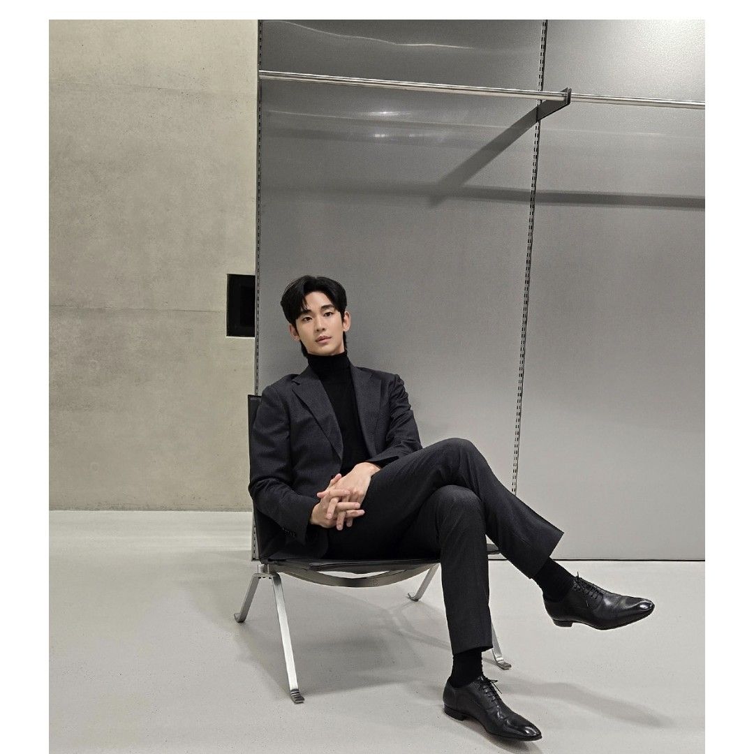 Recent activity shot of Kim Soohyun