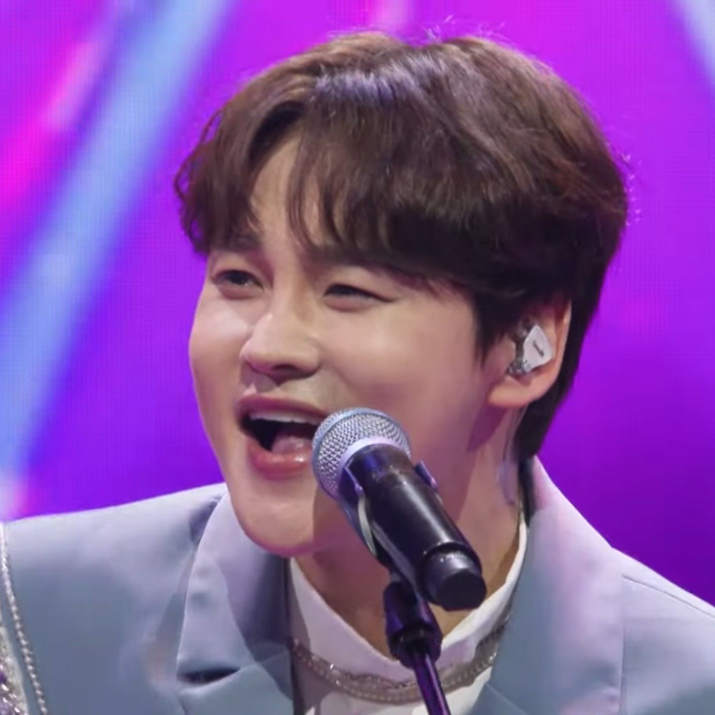 朴瑞镇的最新照片