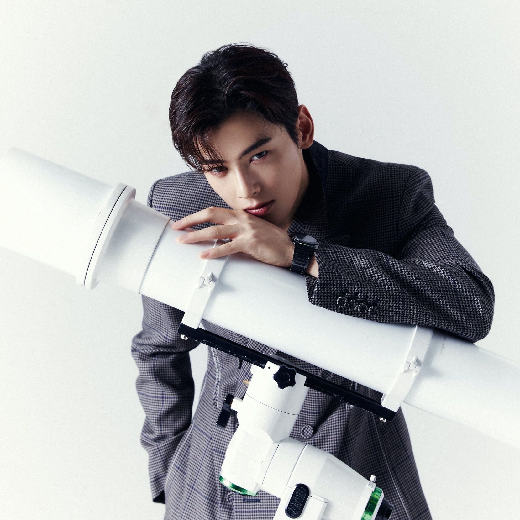 Recent activity shot of Cha Eunwoo