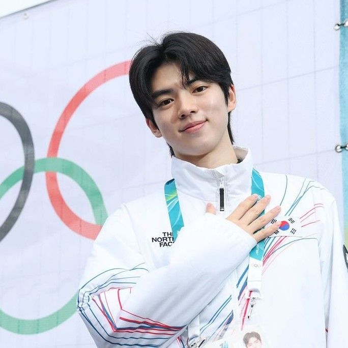 Behind-the-scenes cut of Cha Junhwan