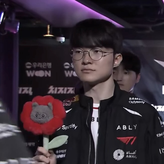 Latest photo of Faker