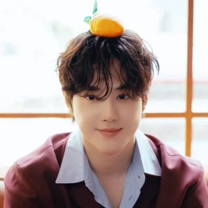 Recent activity shot of Suho