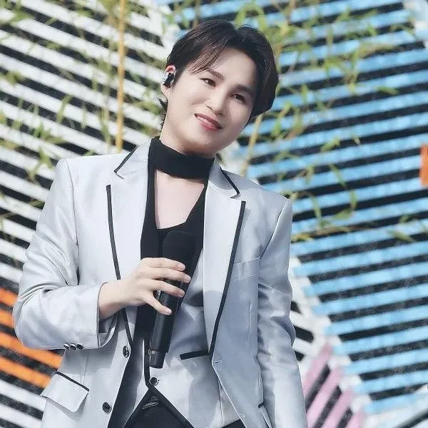 김희재의 최신 사진