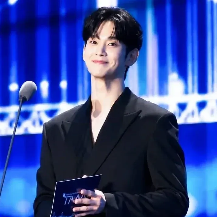 Recent activity shot of Kim Soohyun