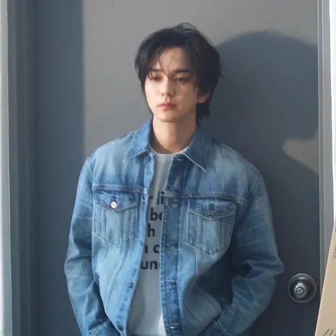 Recent activity shot of Yoo Seungho