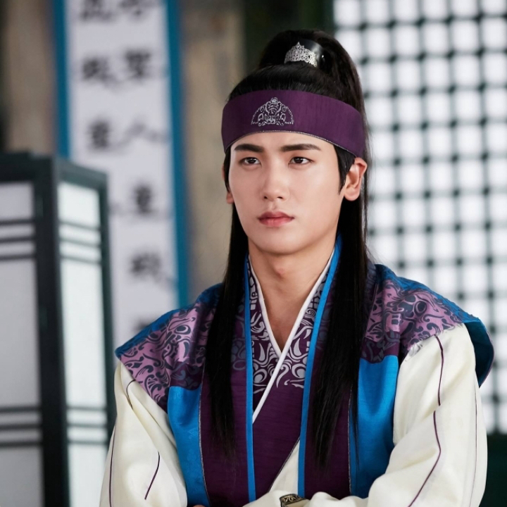 Behind-the-scenes cut of Park Hyungsik