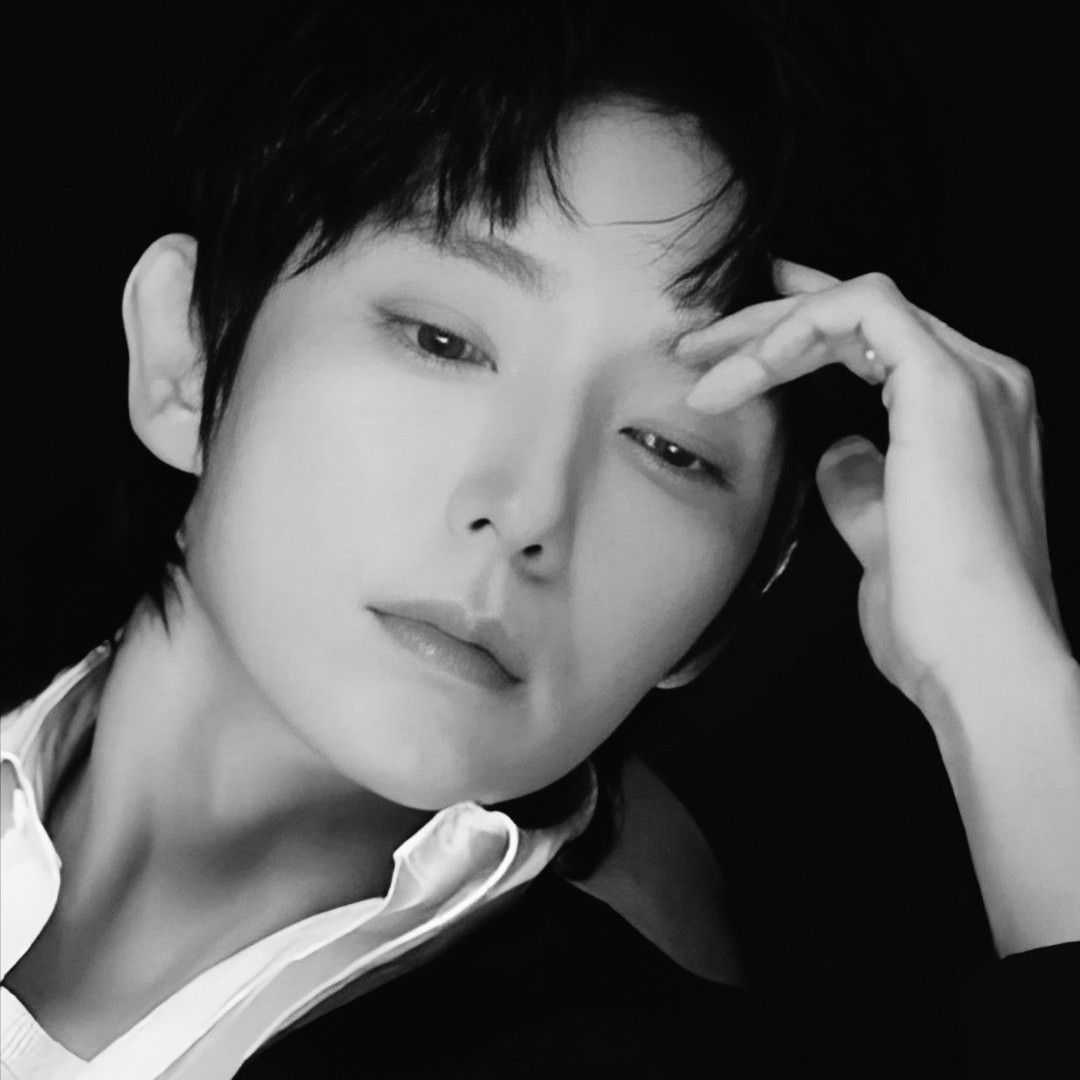 Recent activity shot of Lee Joongi