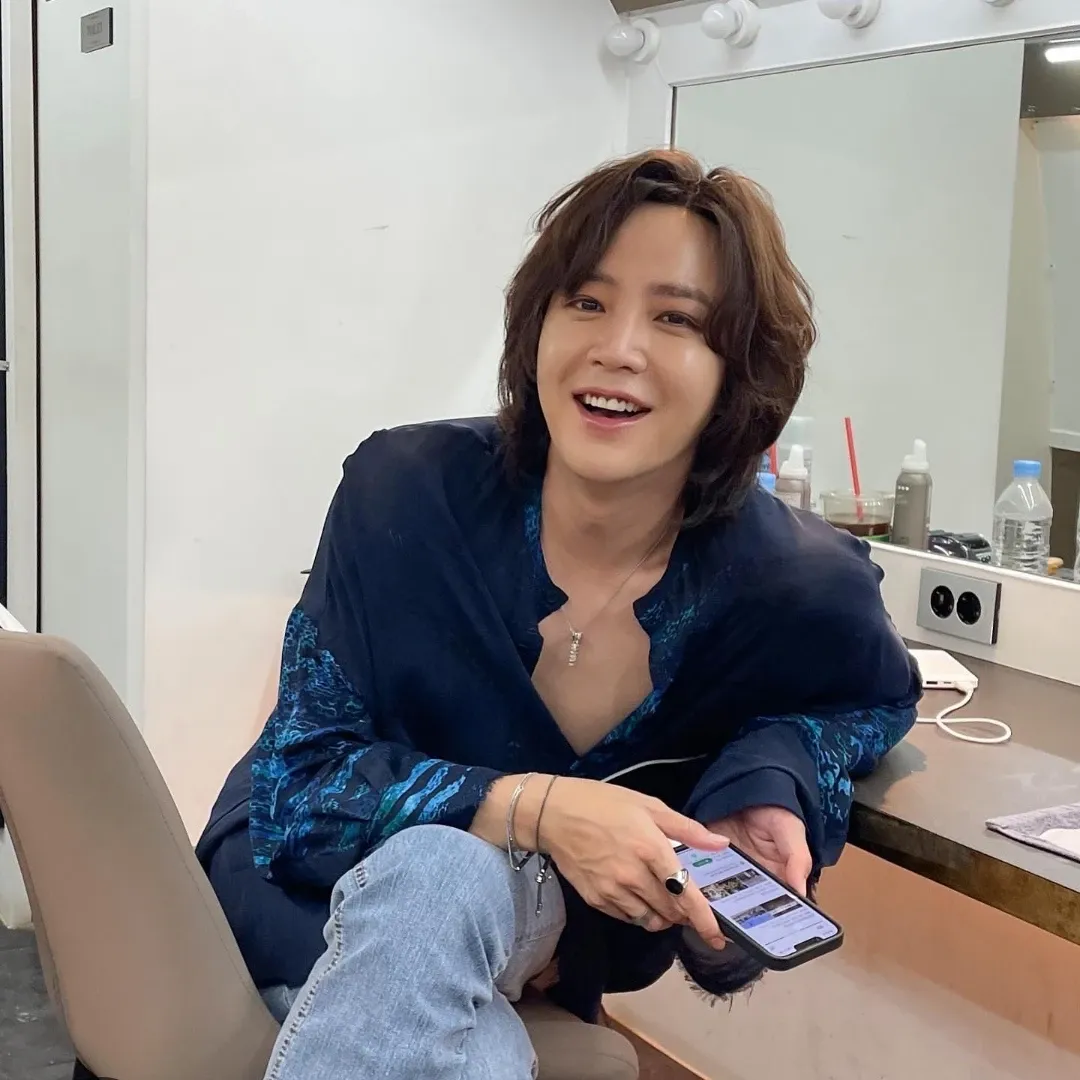 Latest photo of Jang Geunsuk