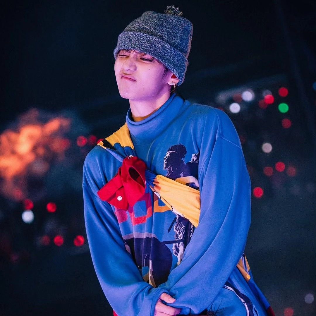 Latest photo of Kim Taehyung (V)