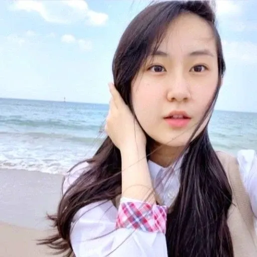 Momen yang diabadikan oleh penggemar Jeon Yujin
