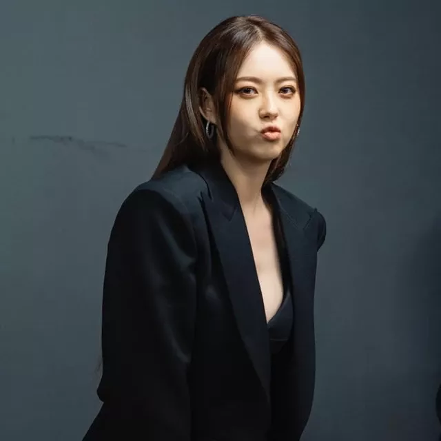 Latest photo of Go Ara