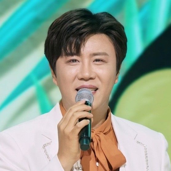 Behind-the-scenes cut of Jin Haesung