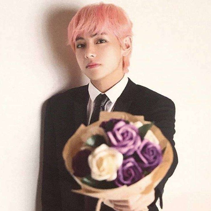 Recent activity shot of Kim Taehyung (V)