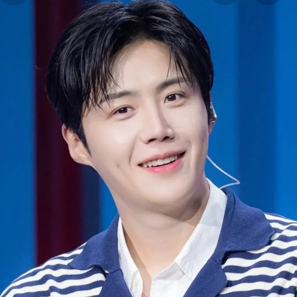 Behind-the-scenes cut of Kim Seonho