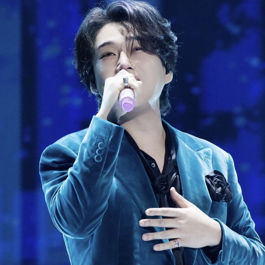 A moment captured by a fan of Hwang Youngwoong