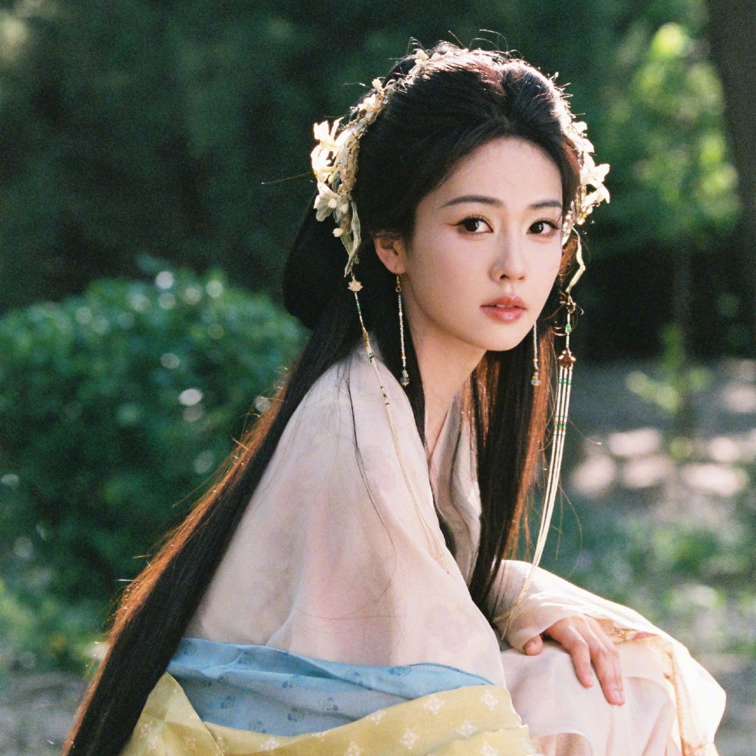 Recent activity shot of Bai Lu