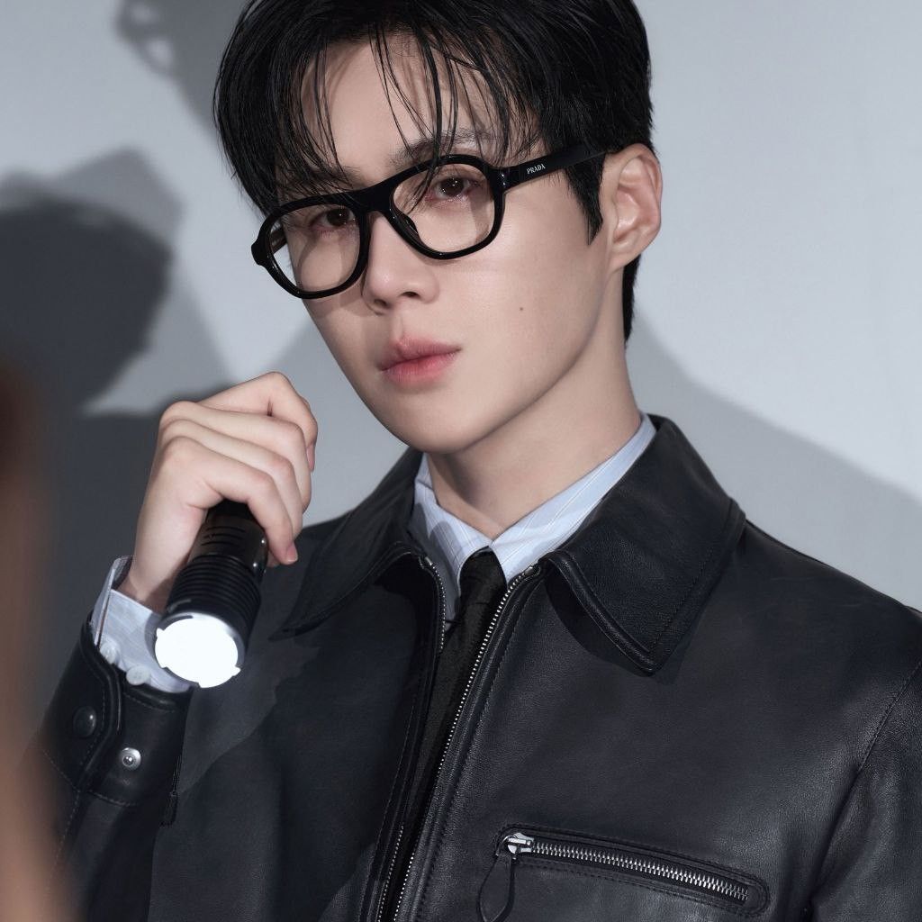 金宣虎的最新照片